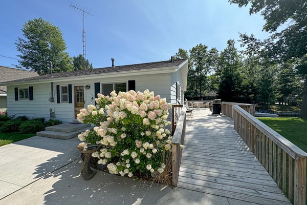 Water front home on canal with large patio, space for boat, & gas grill