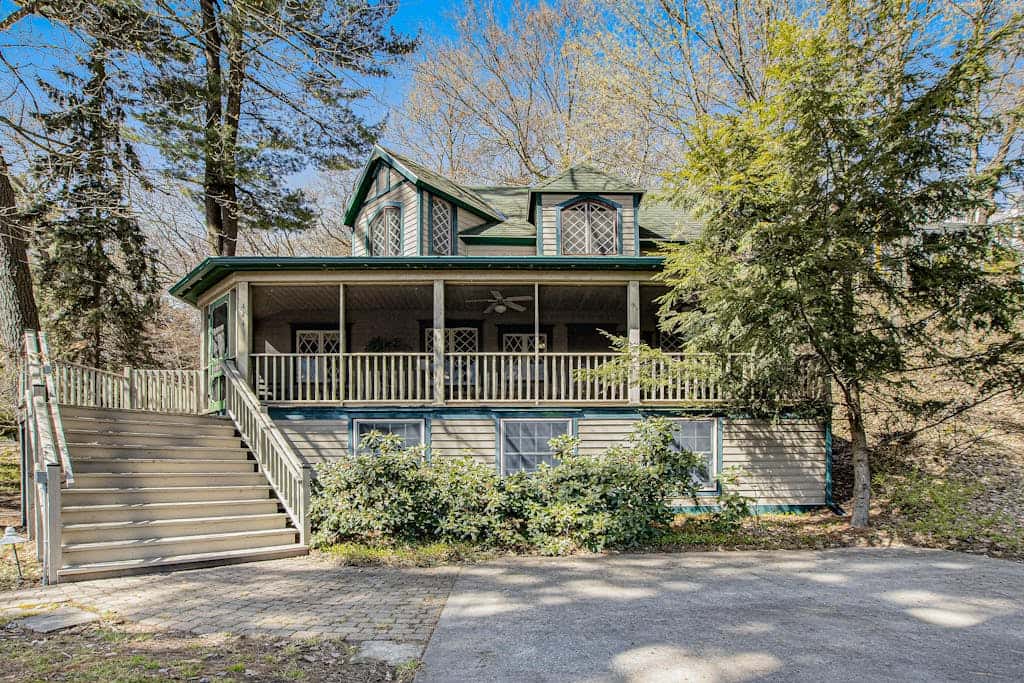Anna's Cottage