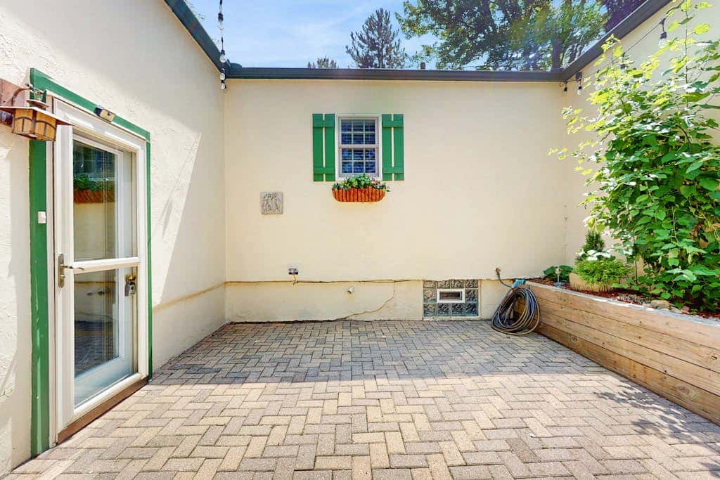 Wine Down Cottage
