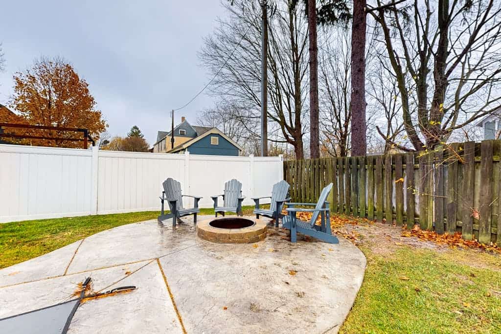 Spacious Home Near South Beach, w/ a Pool, Hot Tub, Game Room, & Fenced in Yard