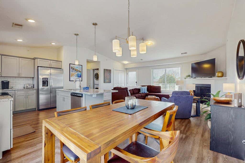 Northern Lights Condominiums - Blue Star Bliss