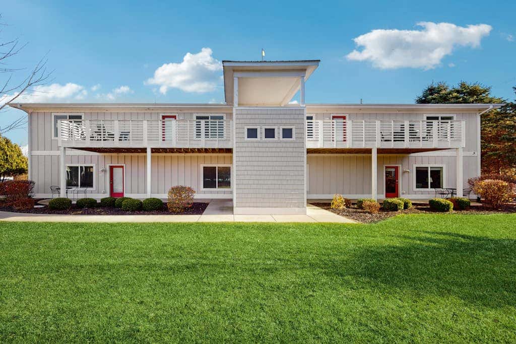 Northern Lights Condominiums - Blue Star Bliss