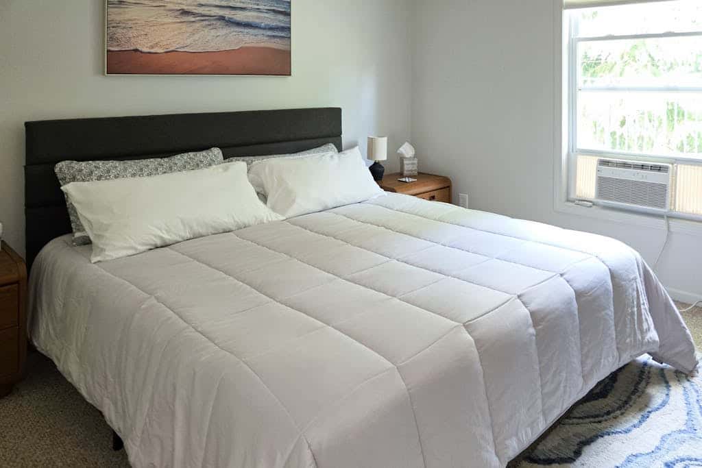 Dune Hideaway: On Little Glen Lake