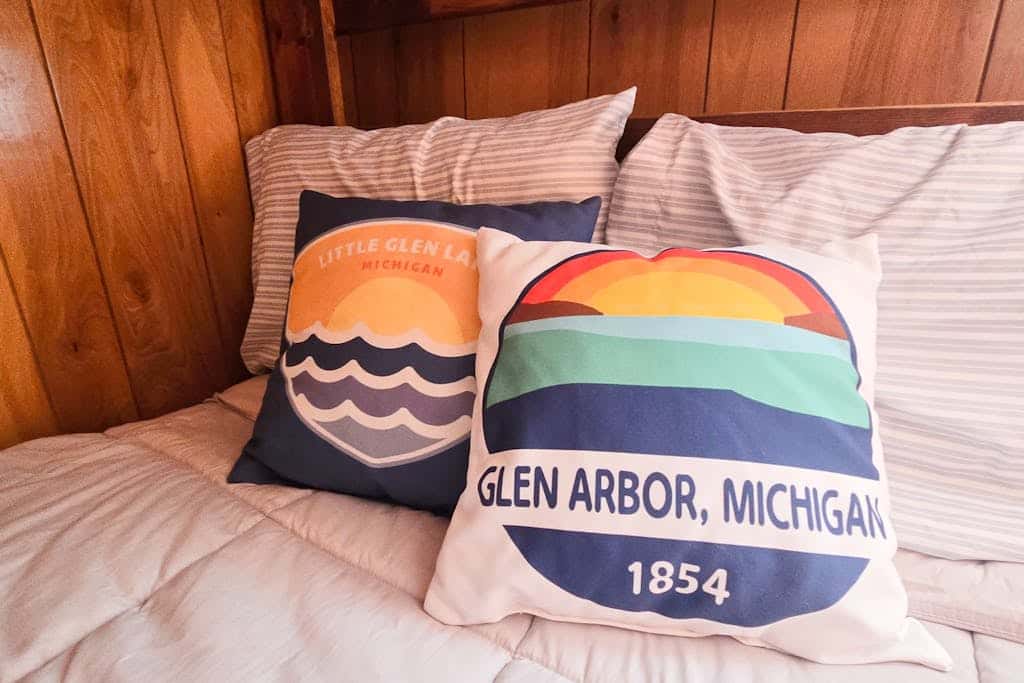 Dune Hideaway: On Little Glen Lake