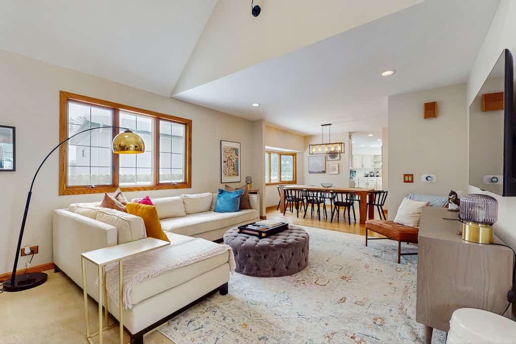Relaxed Riverside Living with Hot Tub, Private Docks & Kayaks in Saugatuck