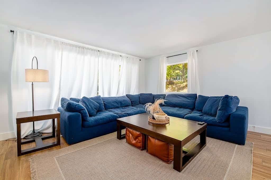 Comfortable home in a great location with enclosed yard, family room, & kayaks