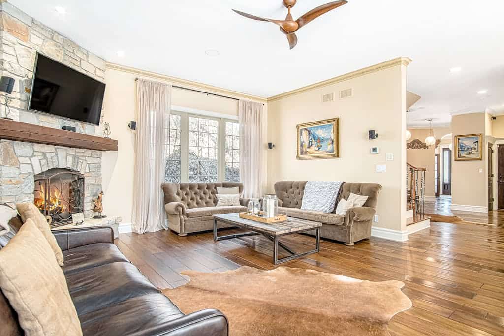 Classic home w/ private hot tub, sauna, & outdoor fireplace - 350 feet to beach
