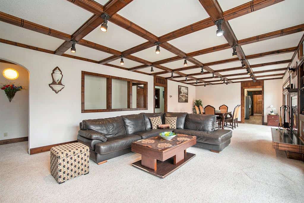 Dog-friendly home near Lake Michigan with patio & firepit