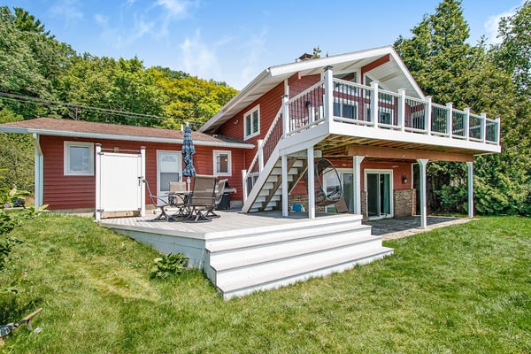 Dreamy escape on the water of Crystal Lake w/ spacious deck & private dock