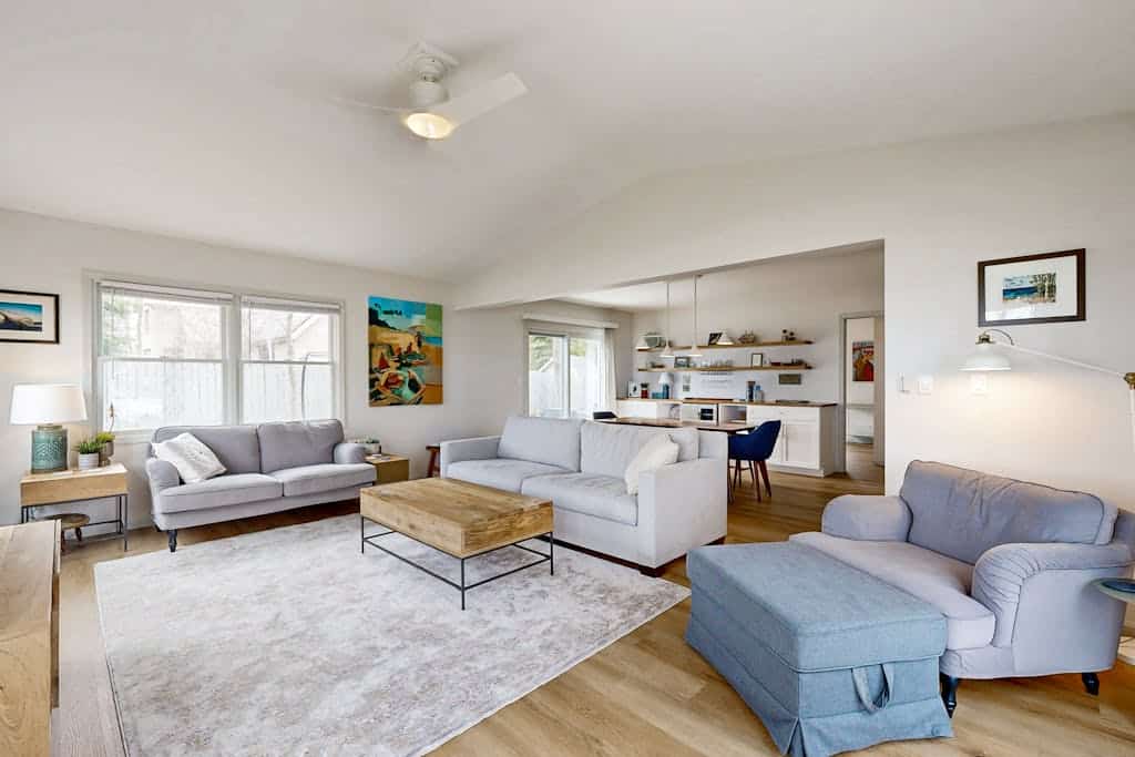 Tranquil Lakeview Retreat in Suttons Bay, with a private sauna, & large yard