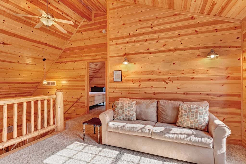 Kingfisher Cove Cabin 28