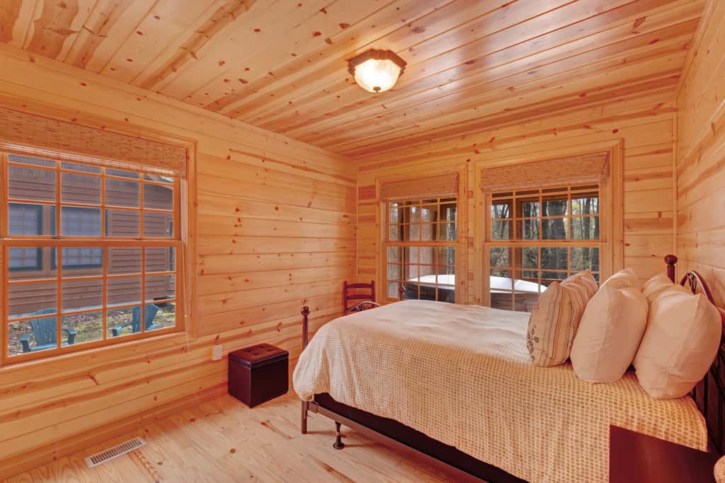 Kingfisher Cove Cabin 28