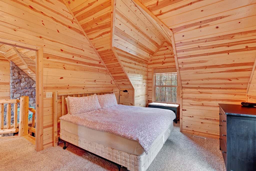 Kingfisher Cove Cabin 28