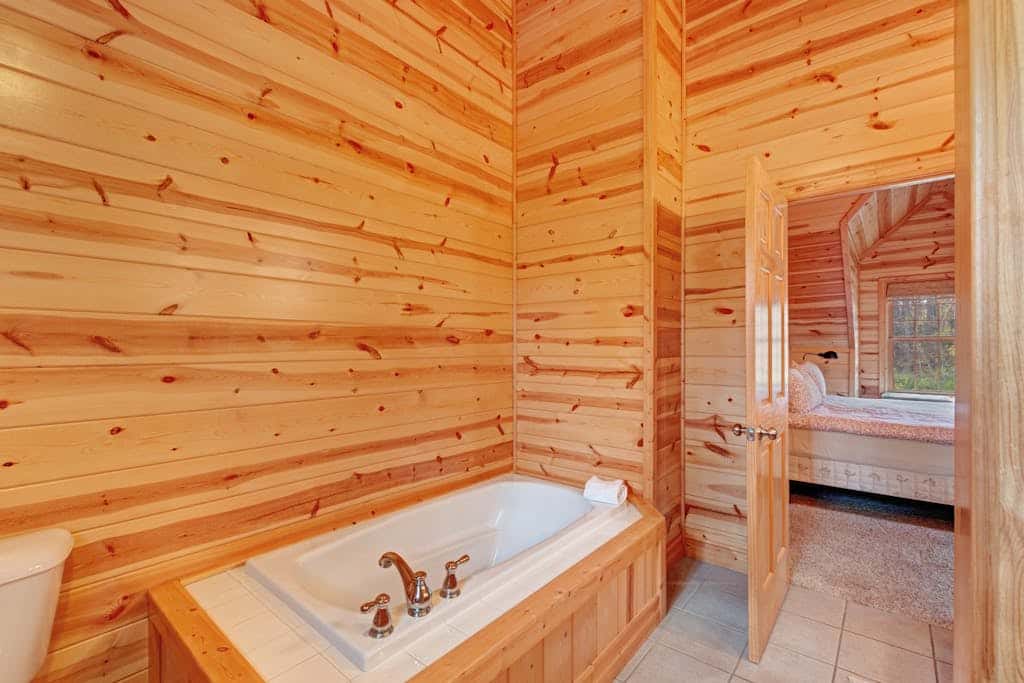 Kingfisher Cove Cabin 28