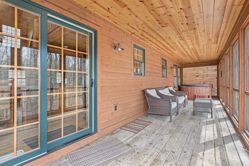 Kingfisher Cove Cabin 28