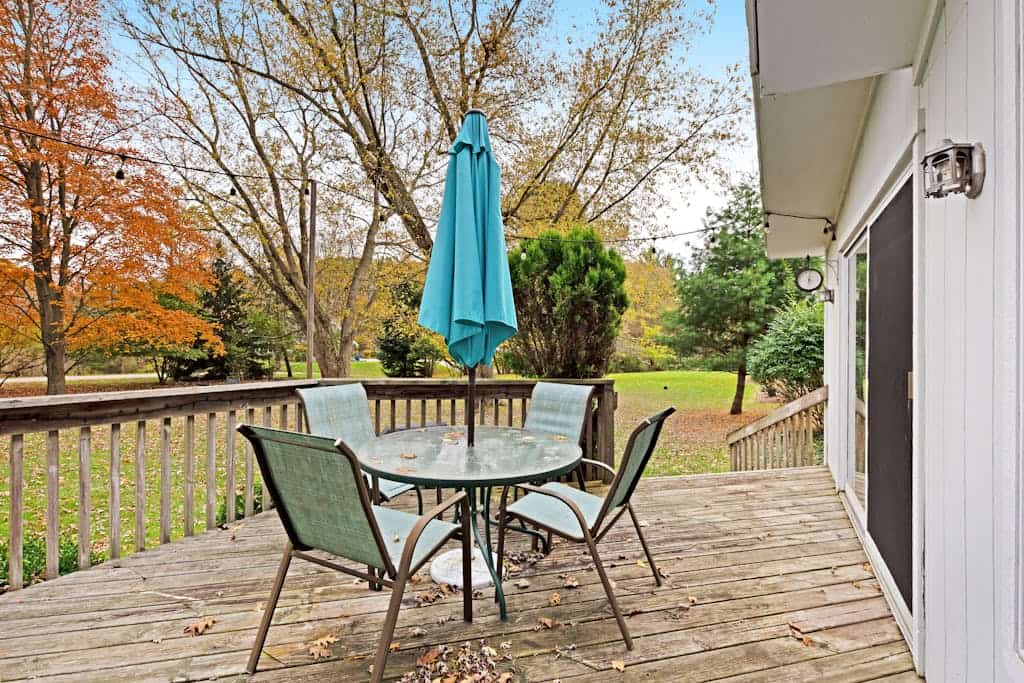 Spacious home under a mile to Douglas Beach Great for families or groups