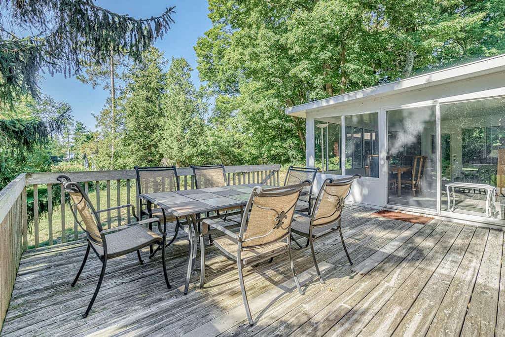 Lake home close to the water with WiFi, firepit, washer/dryer