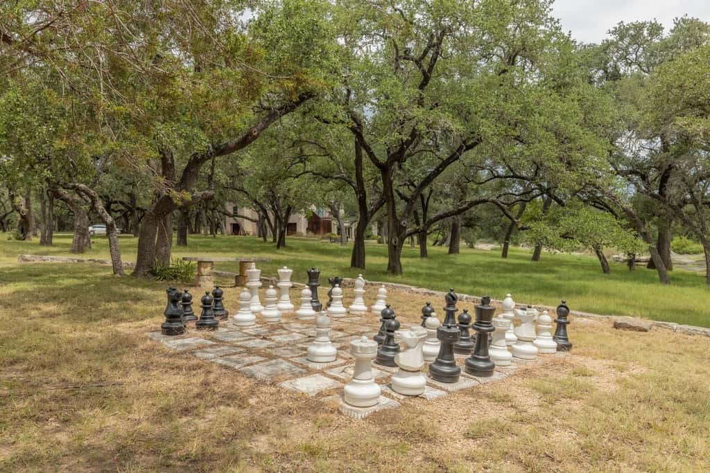 Triple 3 Ranch | Pool, Tennis & Pickleball Retreat