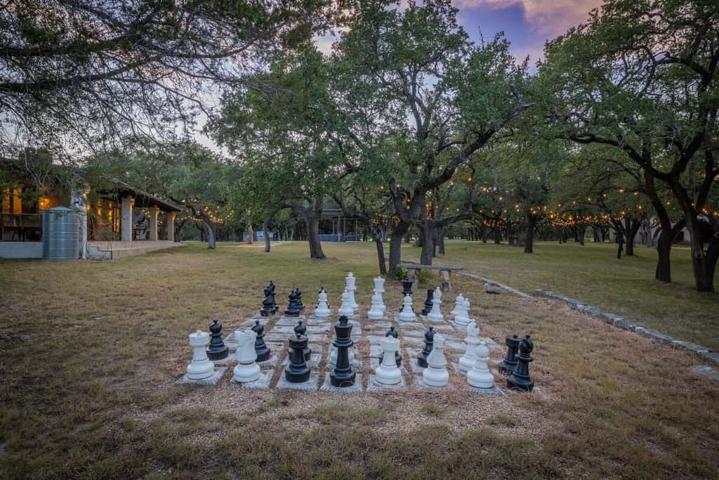 Triple 3 Ranch | Pool, Tennis & Pickleball Retreat