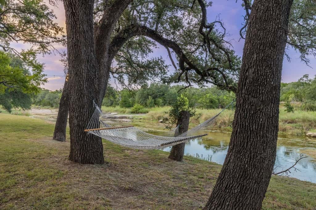 Triple 3 Ranch | Pool, Tennis & Pickleball Retreat