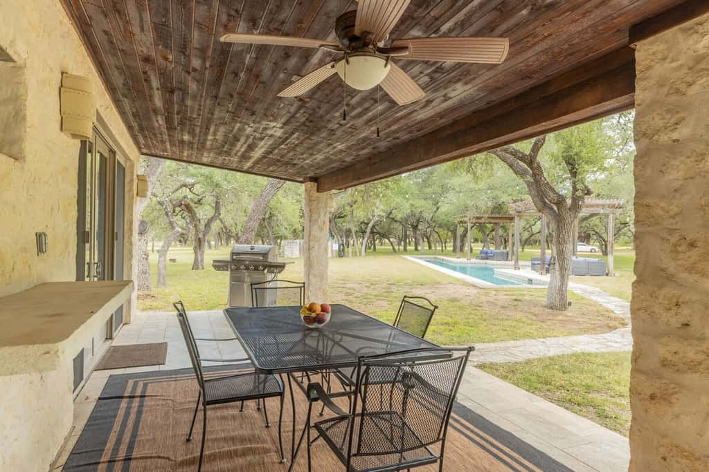 Triple 3 Ranch | Pool, Tennis & Pickleball Retreat