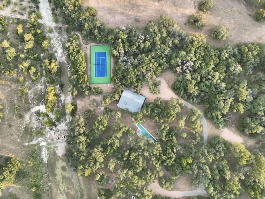 Triple 3 Ranch | Pool, Tennis & Pickleball Retreat