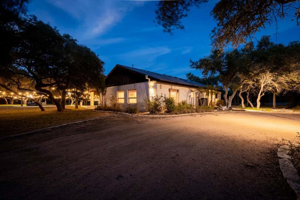 Triple 3 Ranch | Pool, Tennis & Pickleball Retreat