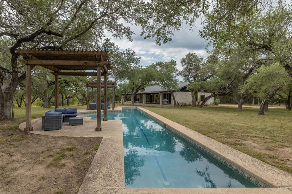 Triple 3 Ranch | Pool, Tennis & Pickleball Retreat