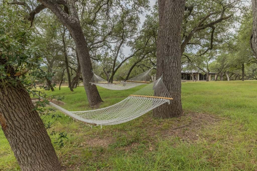 Triple 3 Ranch | Pool, Tennis & Pickleball Retreat