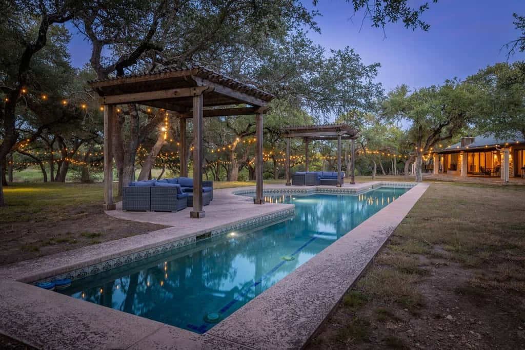 Triple 3 Ranch | Pool, Tennis & Pickleball Retreat