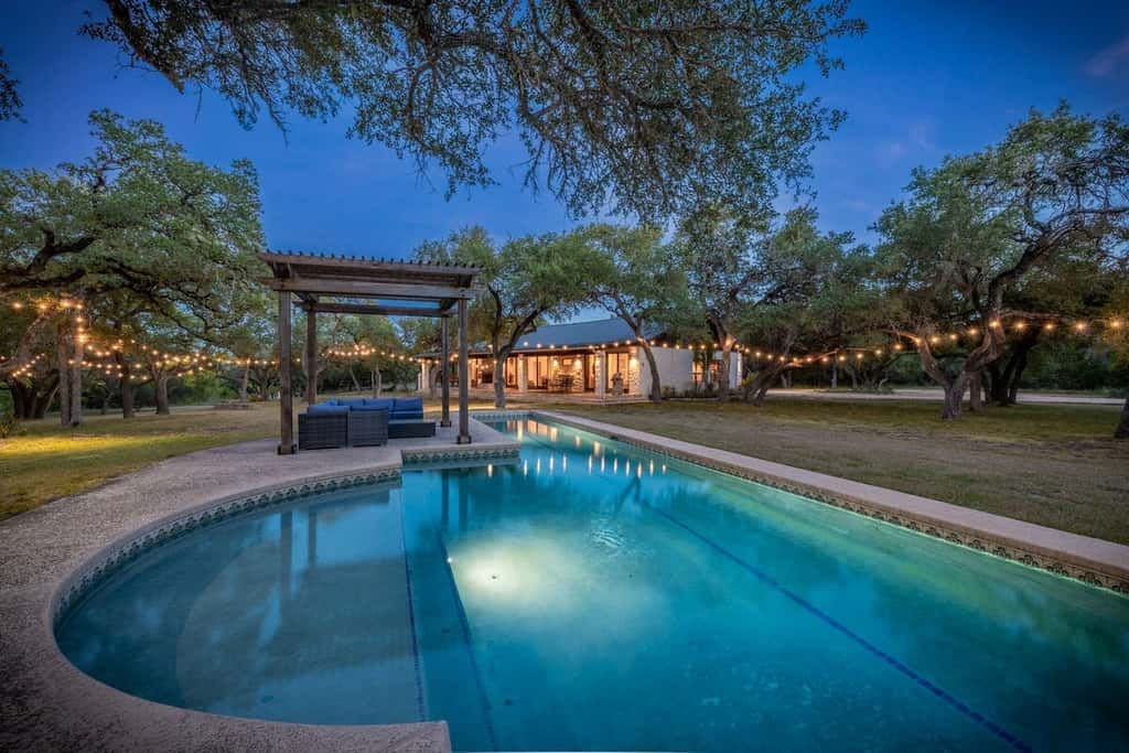 Triple 3 Ranch | Pool, Tennis & Pickleball Retreat