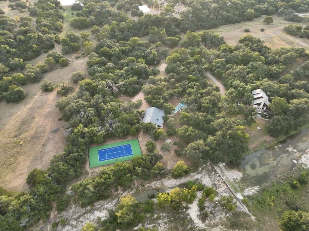 Triple 3 Ranch | Pool, Tennis & Pickleball Retreat
