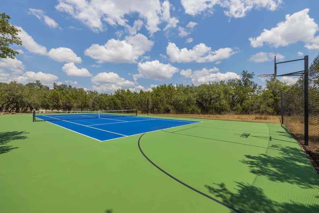 Triple 3 Ranch | Pool, Tennis & Pickleball Retreat
