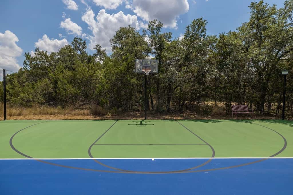 Triple 3 Ranch | Pool, Tennis & Pickleball Retreat