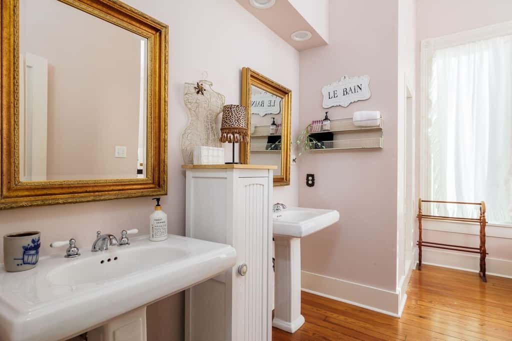 Unique Victorian Estate - The Llama Ranch