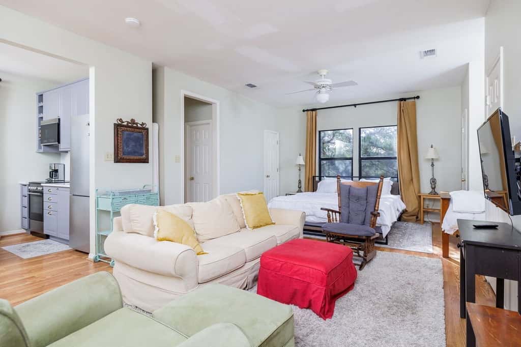Unique Victorian Estate - The Llama Ranch