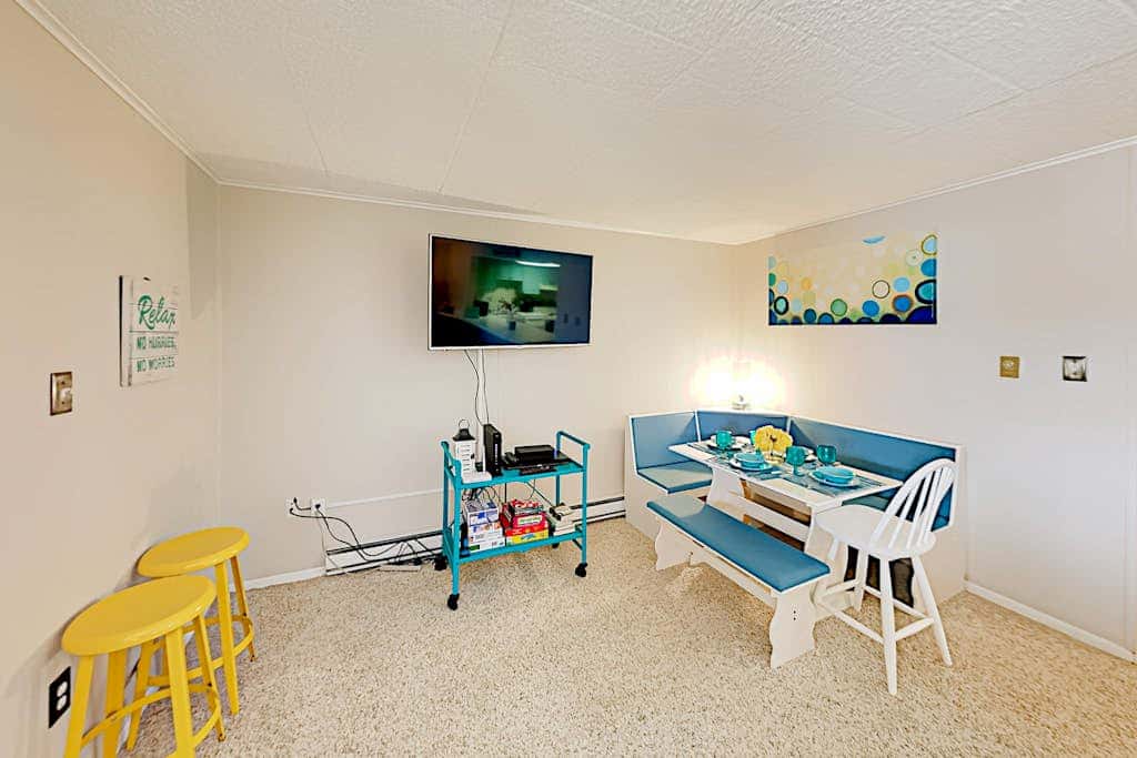 Colonial Condo 202