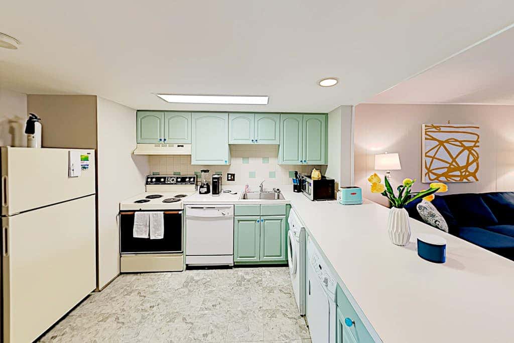 Colonial Condo 202