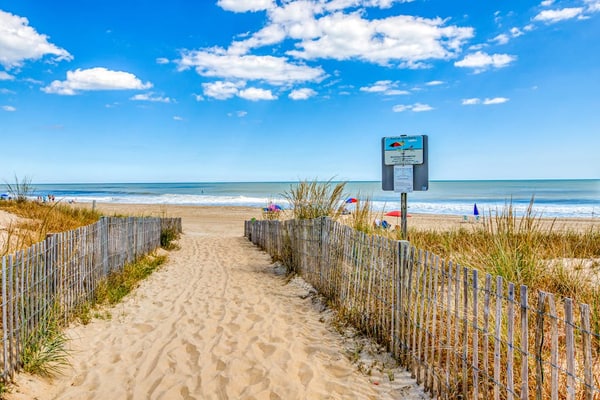 Updated Constellation House Condo w/ Oceanfront Balcony, Walk to Restaurants