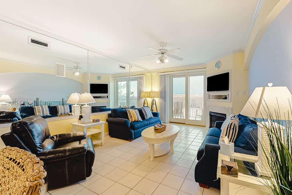 Gorgeous condo in oceanfront complex with pool, hot tub, WiFi, & central AC