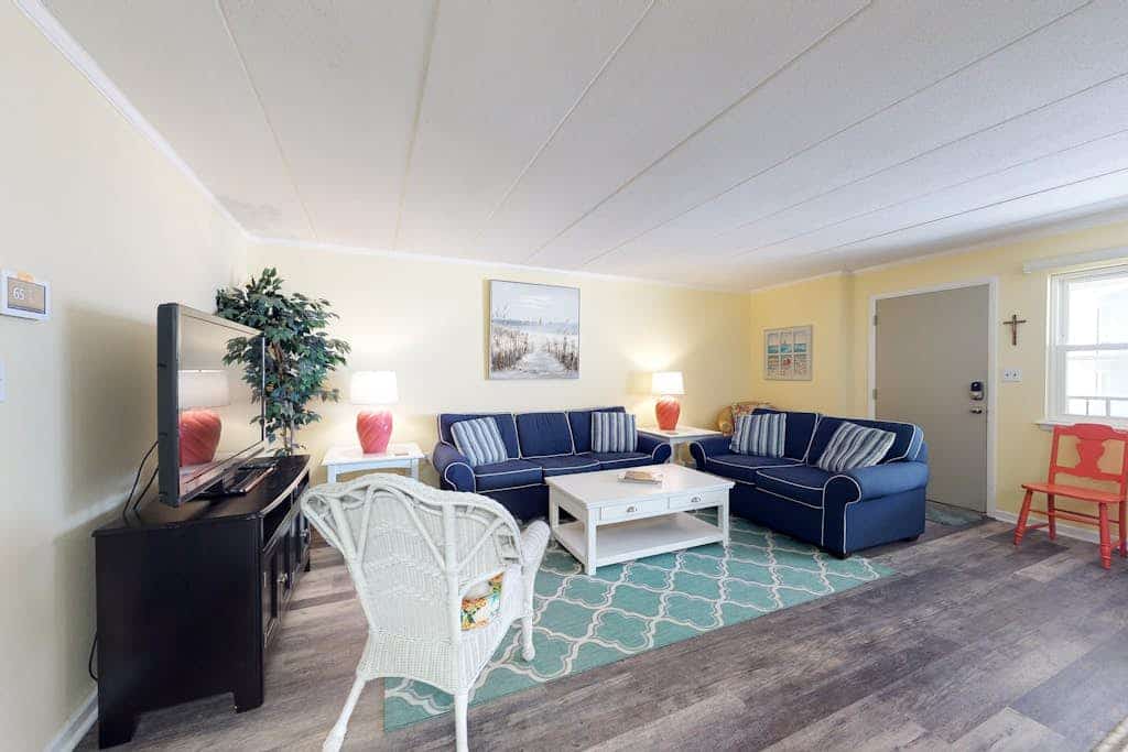 Wonderful Condo in Oceanside Building w/Free WiFi, Private Washer/Dryer