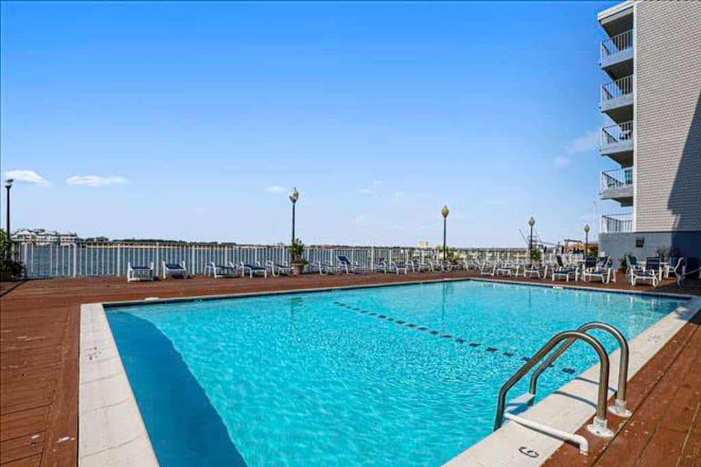 Fun-Filled Home in Bayfront Complex w/Free WiFi, Shared Pool, Central AC, W/D