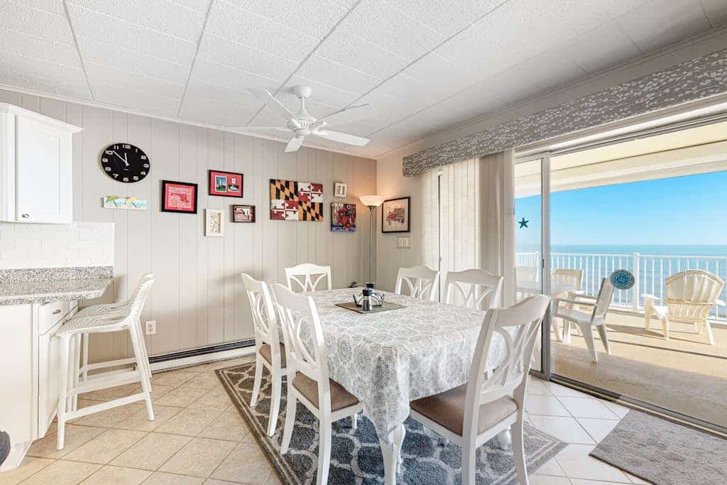 Comfortable and Convenient Oceanside Condo w/Shared Pool, Free WiFi, & Balcony