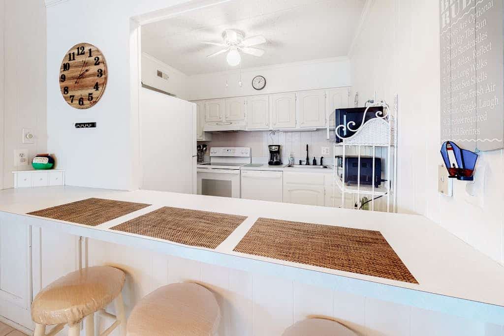 Welcoming Beach Condo w/Shared Olympic Pool, Tennis, Private Balcony, A/C