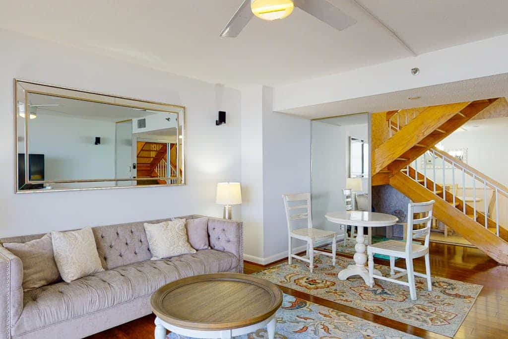 Wonderful Suite in Beachfront Complex w/Shared Pool, Free WiFi, Private W/D