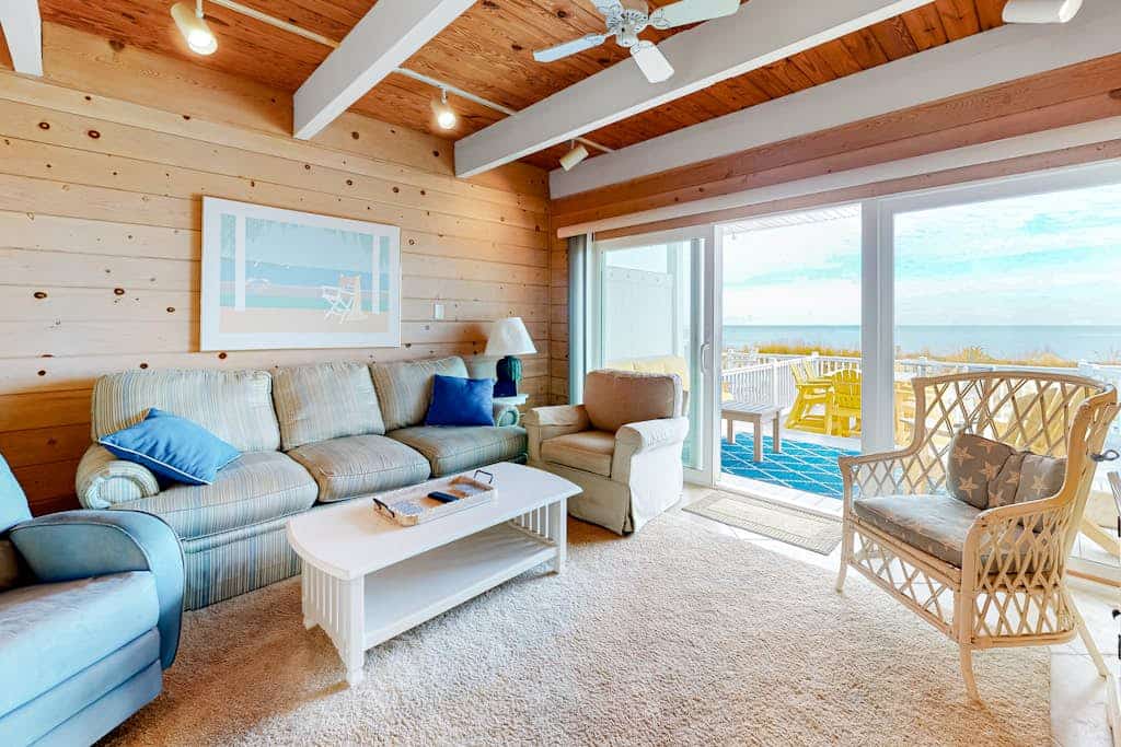 Beachfront Family-Friendly Townhouse w/Deck, Free WiFi, Partial AC, Water Views