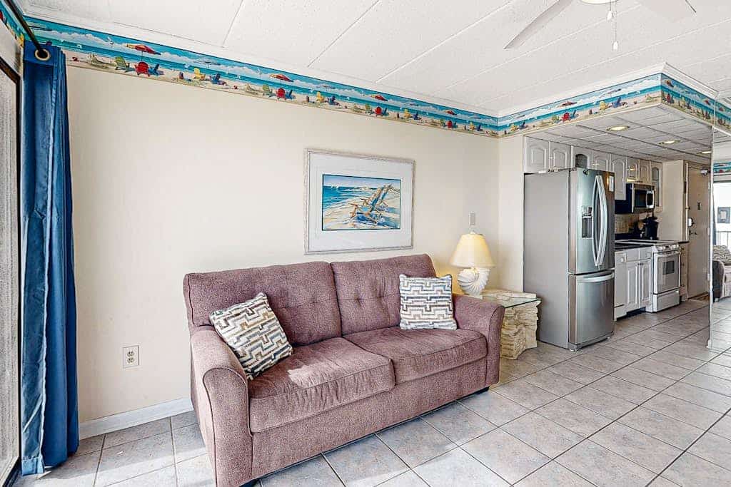 Direct Ocean Front condo with pool, ocean view & W/D