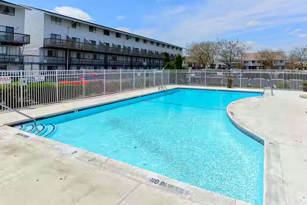 Comfortable condo with deck, heated pool, and family-friendly amenities
