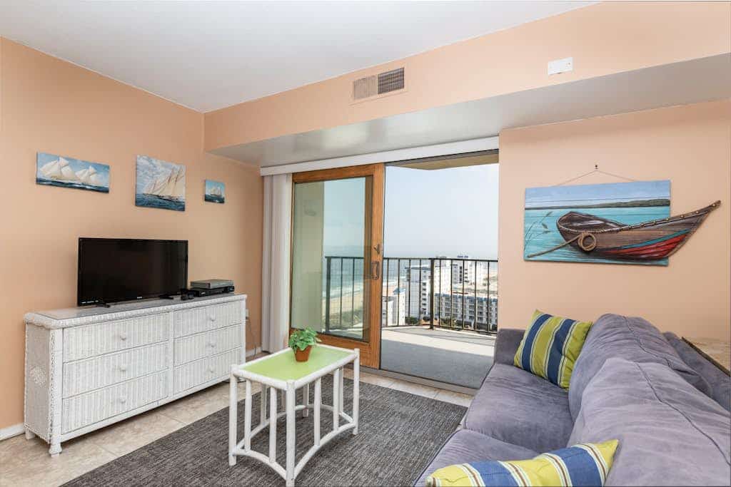 Oceanview condo with private balcony, shared pool access - walk to the beach