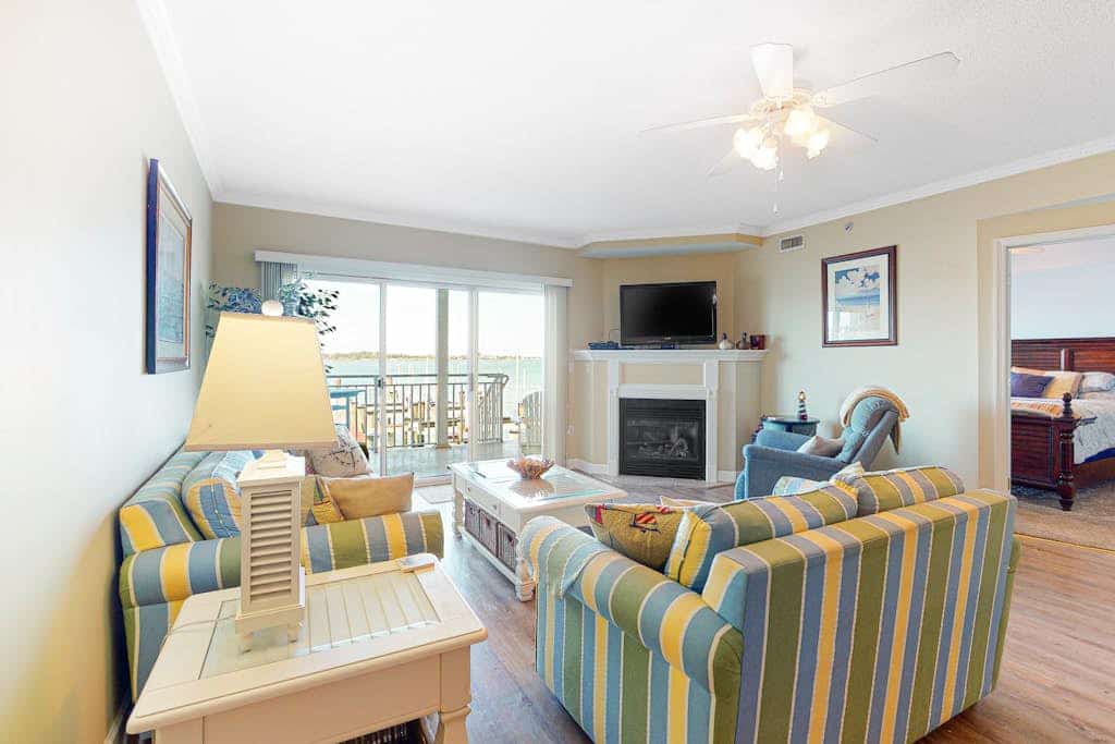 Bahia Vista I condo w/ WiFi, private W/D, outdoor pool access, and central A/C